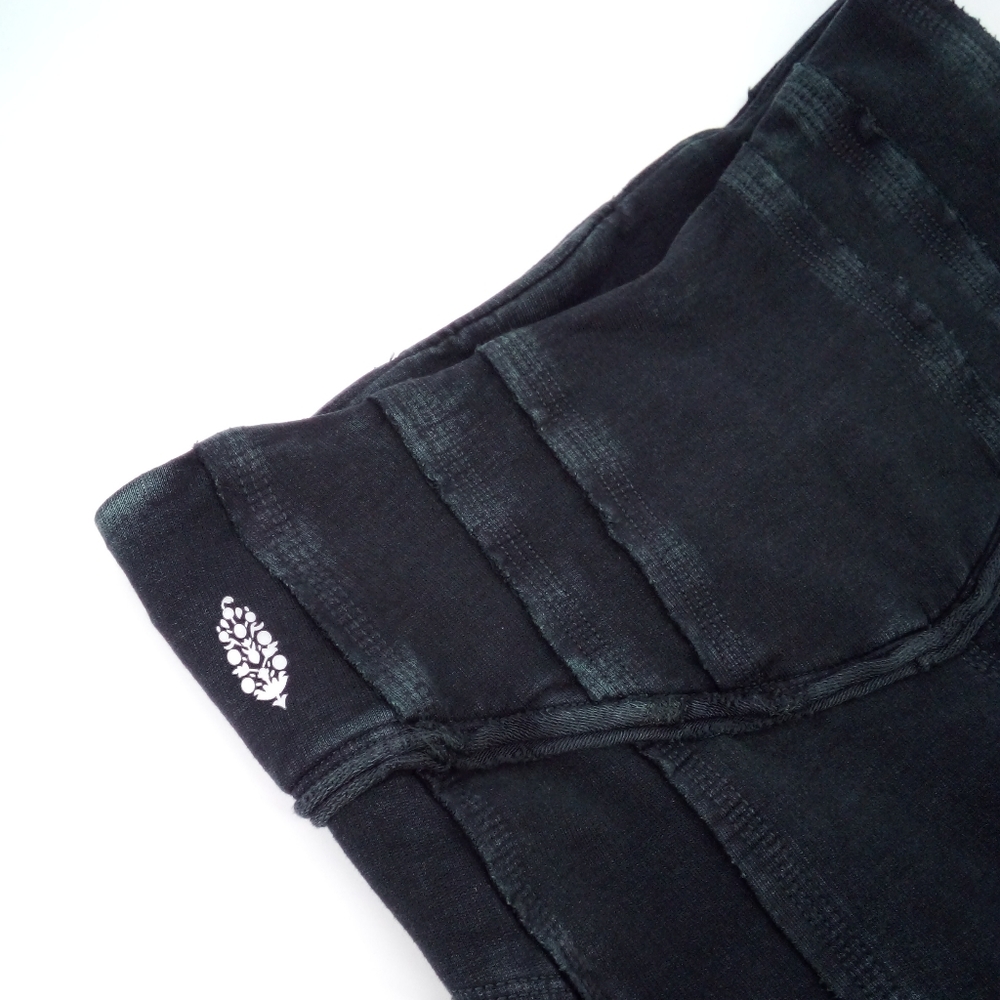 NWT Free People Movement Hybrid Leggings Black Gray Exposed Hem XS - Picture 15 of 15